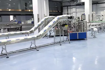 Línea automática de envasado de productos con bolsa interna 